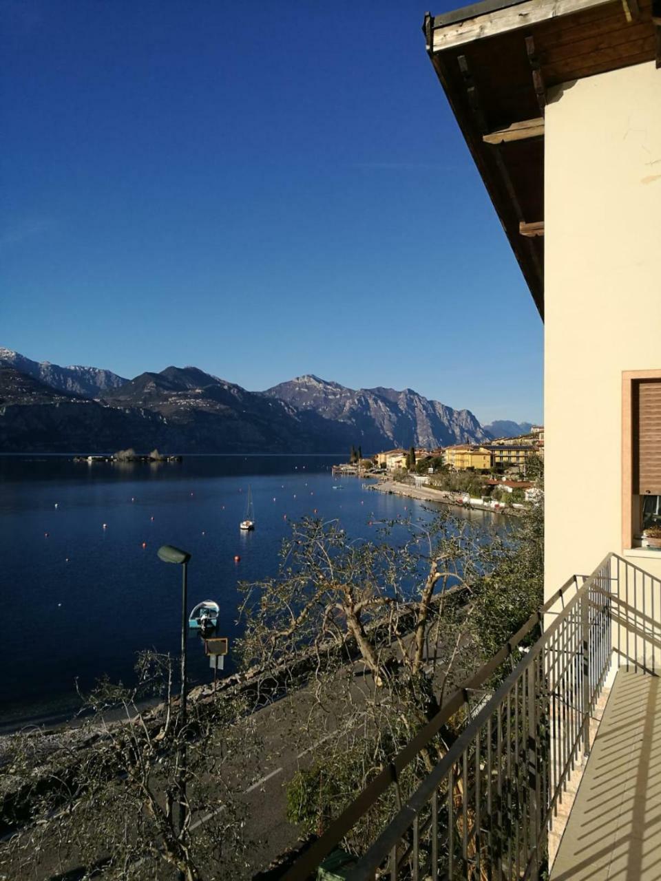 Casa Ines Fronte Lago Aparthotel Brenzone sul Garda Εξωτερικό φωτογραφία