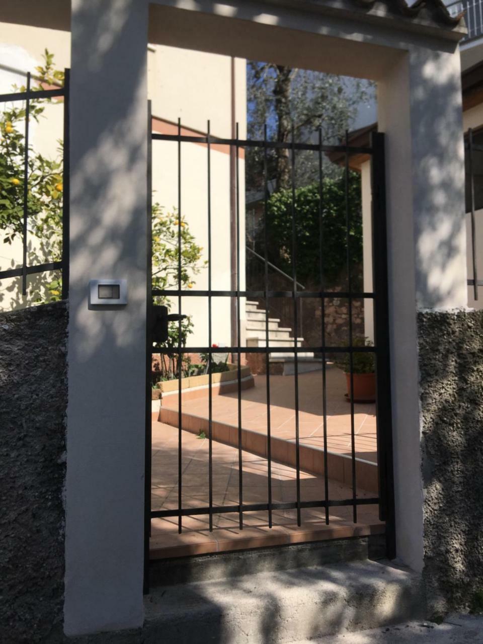 Casa Ines Fronte Lago Aparthotel Brenzone sul Garda Εξωτερικό φωτογραφία