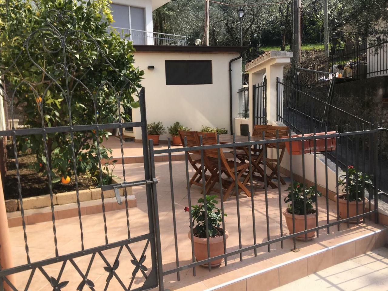 Casa Ines Fronte Lago Aparthotel Brenzone sul Garda Εξωτερικό φωτογραφία