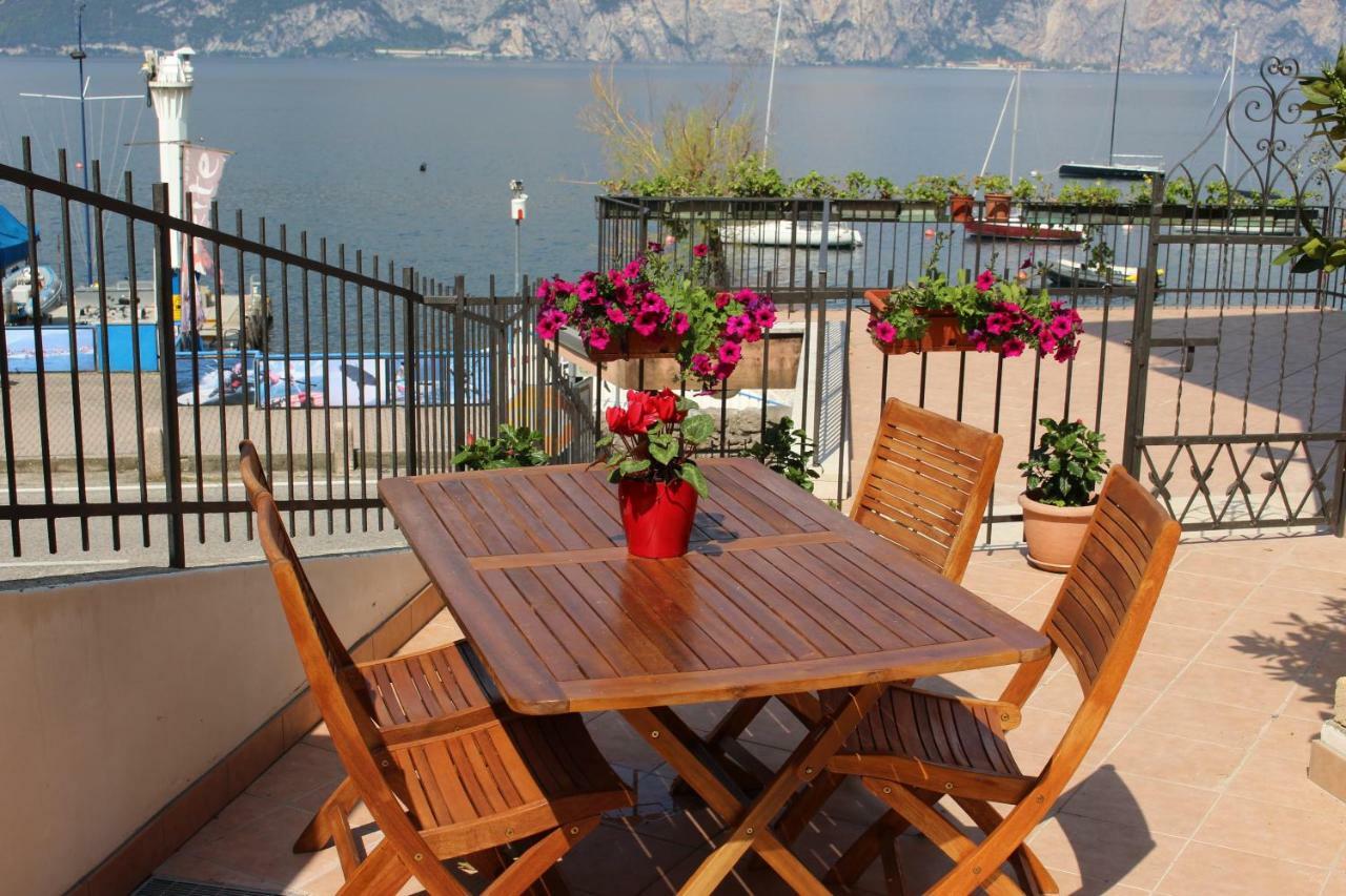 Casa Ines Fronte Lago Aparthotel Brenzone sul Garda Εξωτερικό φωτογραφία